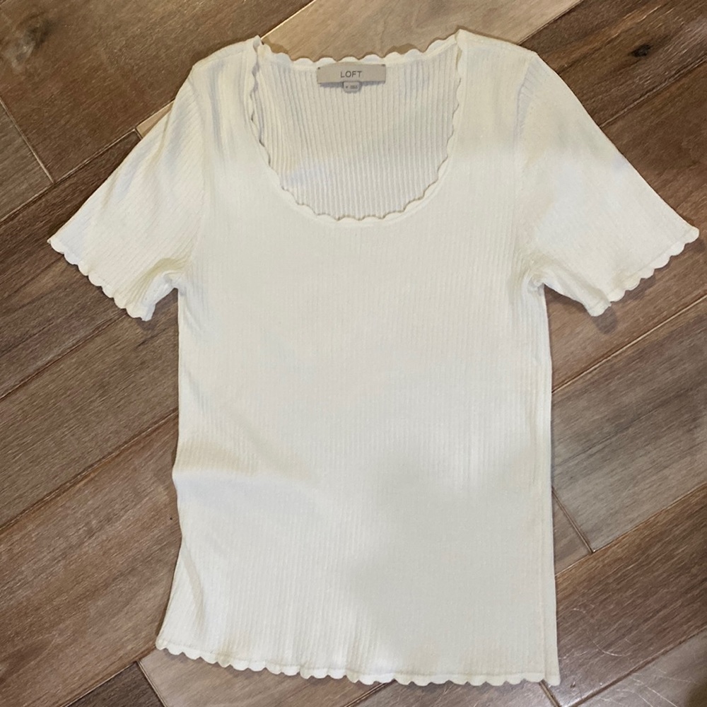 Loft scalloped top